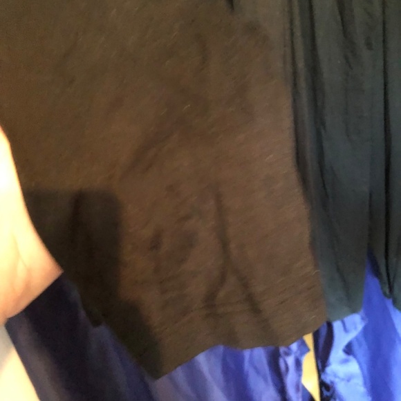 Ricki’s xxl black top, lots of room , winter or summer it will keep you warm - Picture 2 of 4